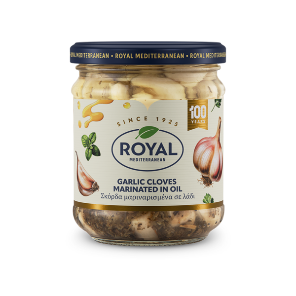 Garlic cloves marinated in oil